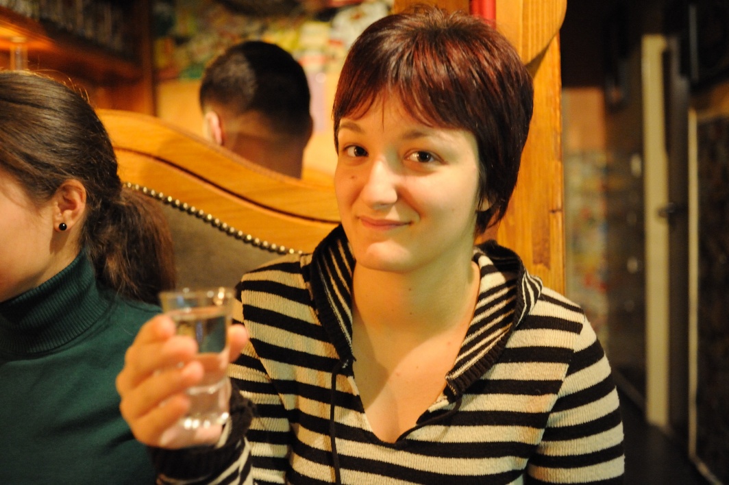 Csilla is tudja, hogy mitől döglik a légy